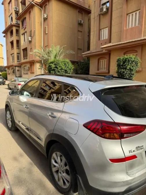 Hyundai Tucson 2019 Silver Used for Sale - 2