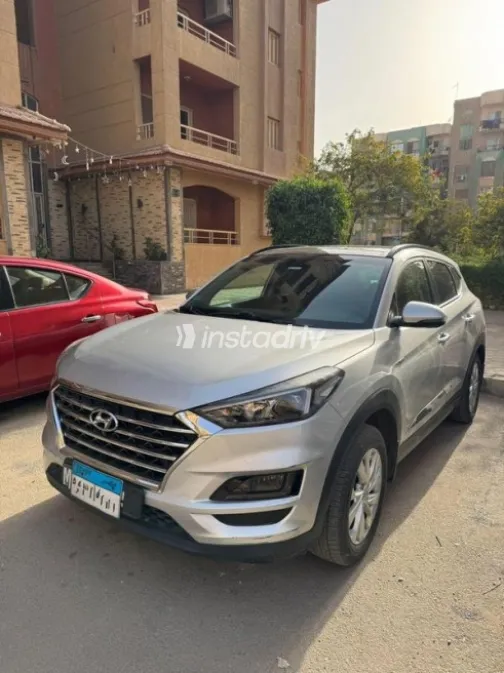 Hyundai Tucson 2019 Silver Used for Sale - 5