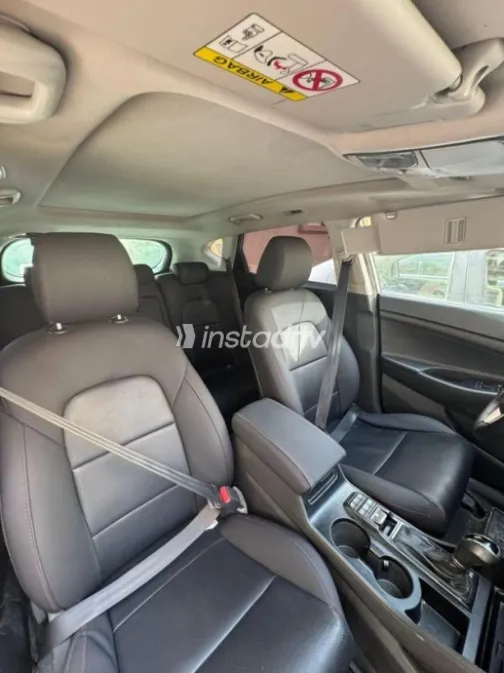 Hyundai Tucson 2019 Silver Used for Sale - 6