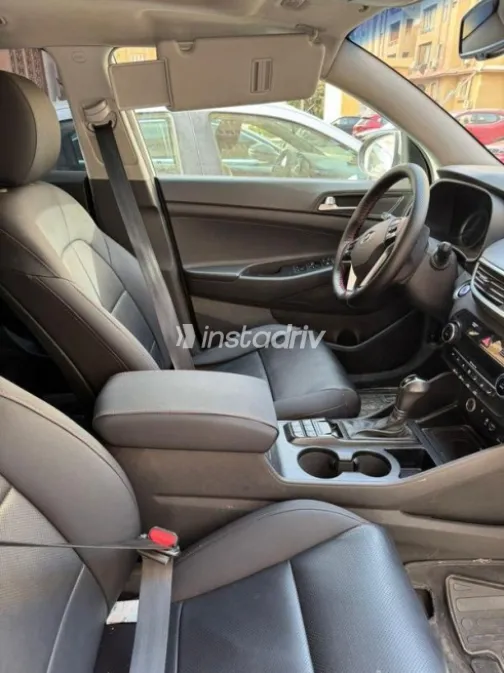 Hyundai Tucson 2019 Silver Used for Sale - 7