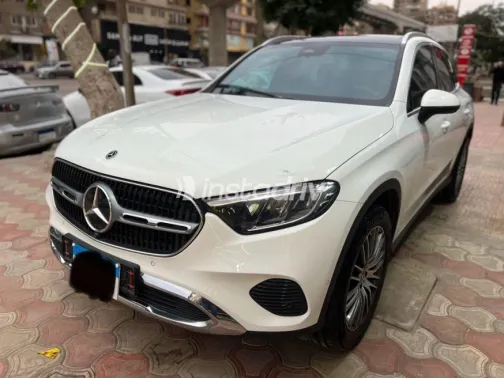 مرسيدس GLC 2023 أبيض مستعملة للبيع - 3