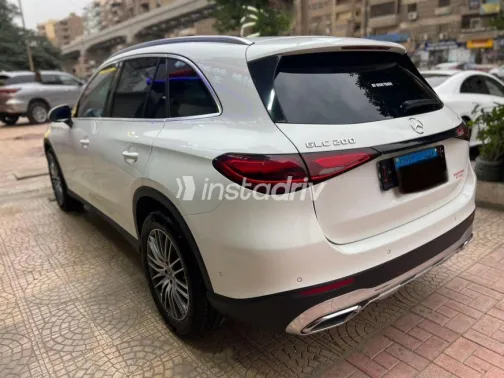 مرسيدس GLC 2023 أبيض مستعملة للبيع - 6