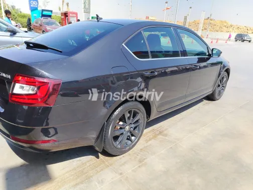 سكودا اوكتافيا 2020 أسود مستعملة للبيع - 2