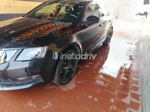 سكودا اوكتافيا 2020 أسود مستعملة للبيع - 6