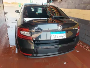 سكودا اوكتافيا 2020 أسود مستعملة للبيع
