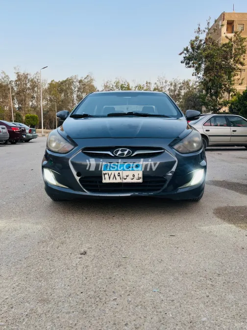 Hyundai Accent RB 2011 Gray Used for Sale - 3