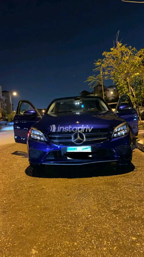 Mercedes C 180 2020 Blue Used for Sale - 7