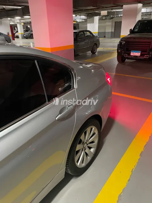 BMW 318 2016 Silver Used for Sale - 4