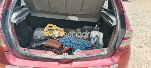 رينو سانديرو 2012 أبيض مستعملة للبيع - 4