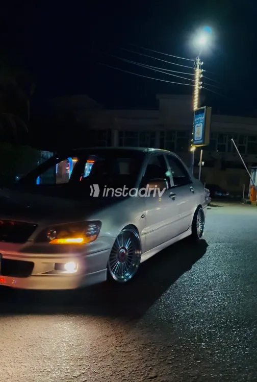 Mitsubishi Lancer 2001 Silver Used for Sale - 2