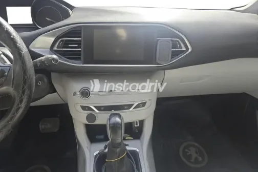 Peugeot 308 2016 White Used for Sale - 6