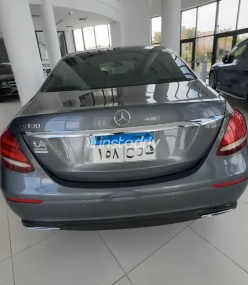 Mercedes E 180 2019 White Used for Sale - 6