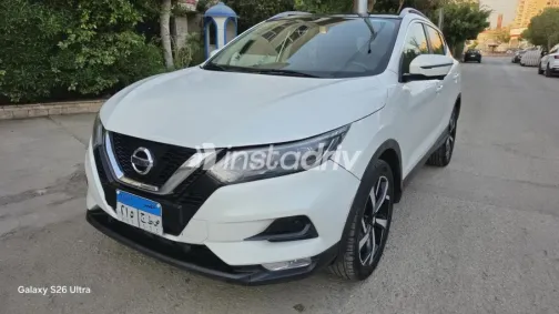 Nissan Qashqai 2019 White Used for Sale - 1