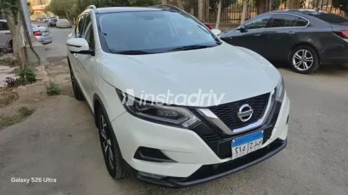 Nissan Qashqai 2019 White Used for Sale - 4