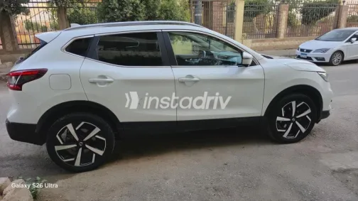 Nissan Qashqai 2019 White Used for Sale - 6