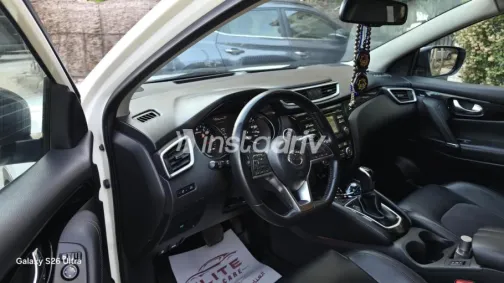 Nissan Qashqai 2019 White Used for Sale - 7