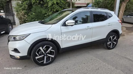 Nissan Qashqai 2019 White Used for Sale - 9