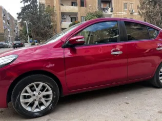 نيسان صنى 2026 أبيض مستعملة للبيع