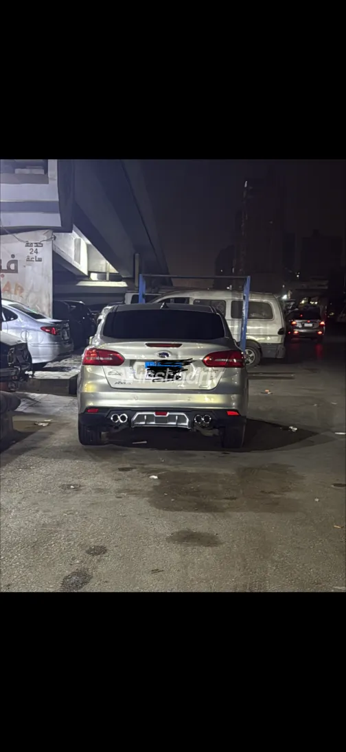 Ford Focus 2017 Gold Used for Sale - 8