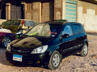 هيونداي جيتز 2010 أسود مستعملة للبيع