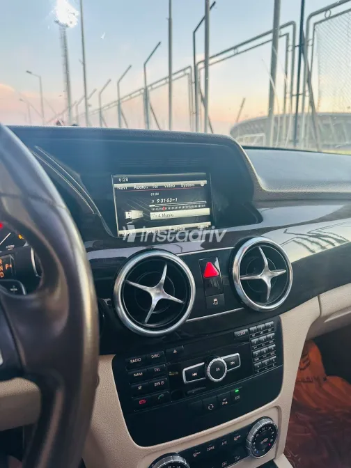 Mercedes GLK 250 2015 Black Used for Sale - 5