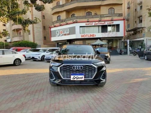 اودي Q3 2023 أسود مستعملة للبيع - 1