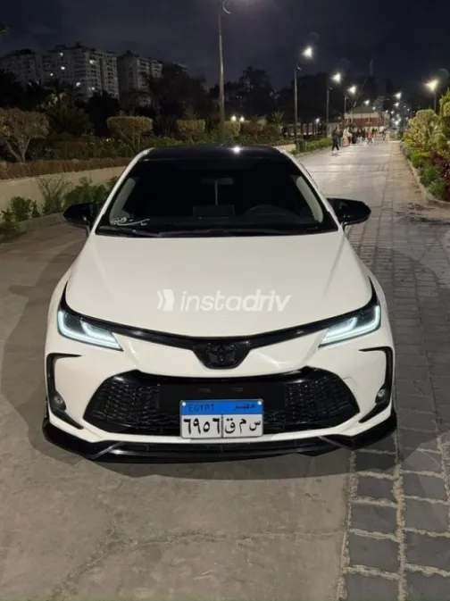 Toyota Corolla 2024 White Used for Sale - 1