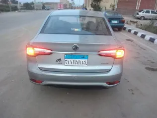 ام جى 5 2021 أبيض مستعملة للبيع