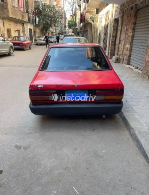 مازدا 323 1982 أحمر مستعملة للبيع - 3