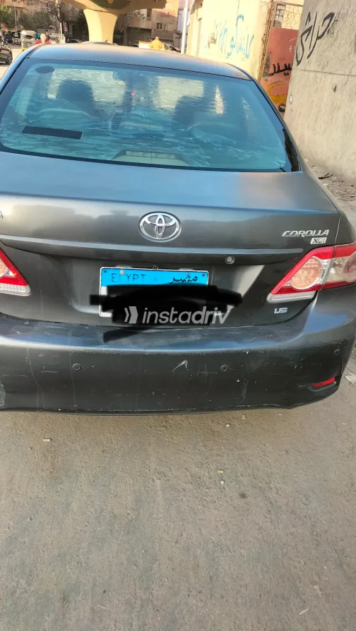 Toyota Corolla 2011 Gray Used for Sale - 3