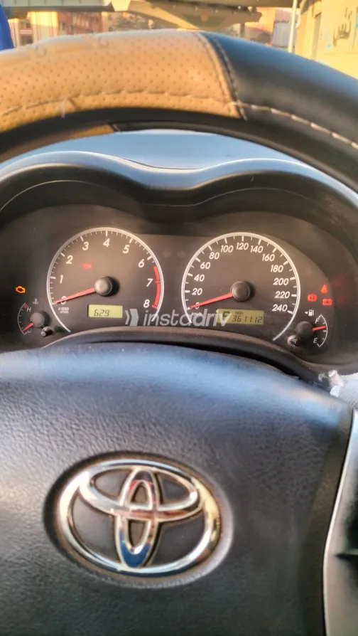 Toyota Corolla 2011 Gray Used for Sale - 4