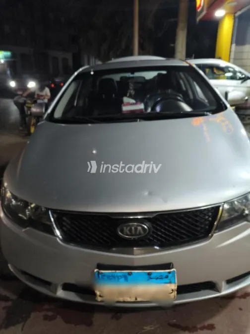 Kia Cerato 2010 Silver Used for Sale - 4