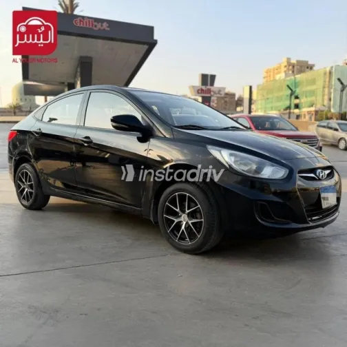 هيونداي اكسنت RB 2012 أسود مستعملة للبيع - 1