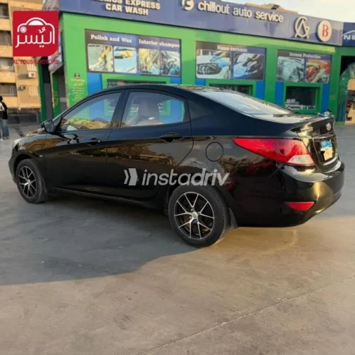 هيونداي اكسنت RB 2012 أسود مستعملة للبيع - 2