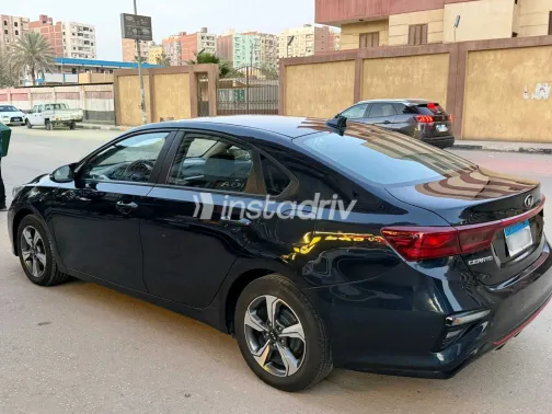 Kia Cerato 2021 White Used for Sale - 6