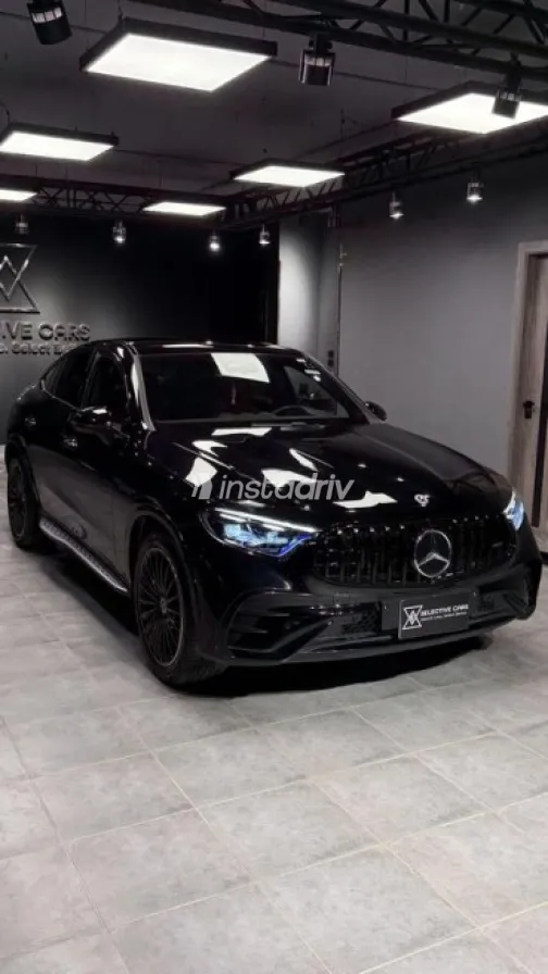 مرسيدس GLC 300 2024 أسود مستعملة للبيع - 2