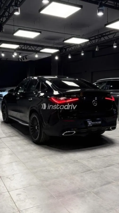 مرسيدس GLC 300 2024 أسود مستعملة للبيع - 8