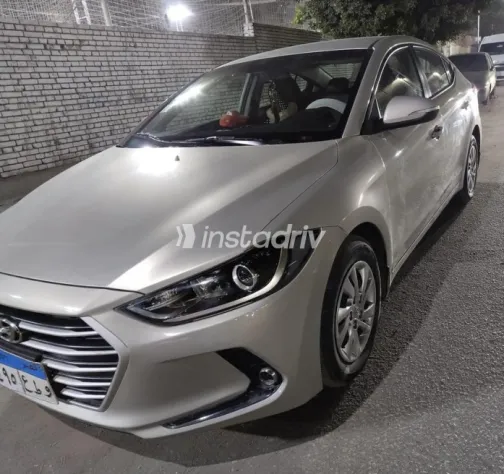Hyundai Elantra AD 2017 Gold Used for Sale - 5