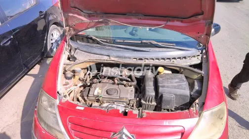 سيتروين C3 2004 أبيض مستعملة للبيع - 3