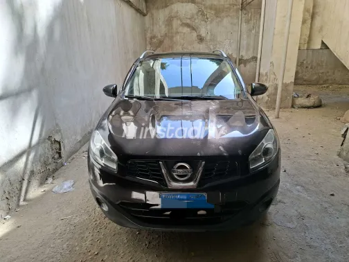 نيسان قشقاي 2013 بني مستعملة للبيع - 4