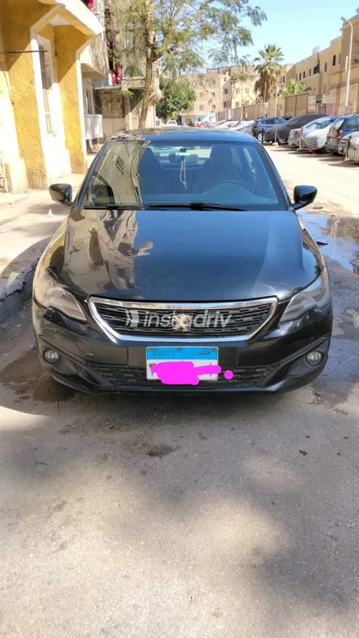 بيجو 301 2022 أسود مستعملة للبيع - 1
