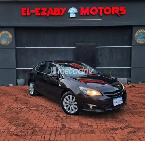 Opel Astra 2017 White Used for Sale - 2