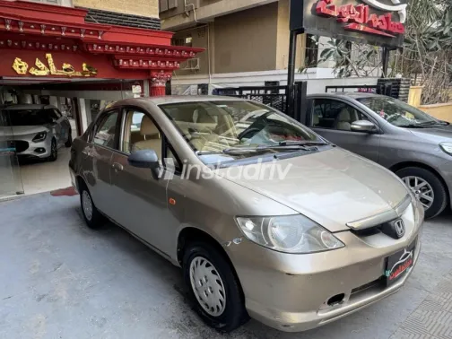 هوندا سيتى 2005 ذهبي مستعملة للبيع - 8