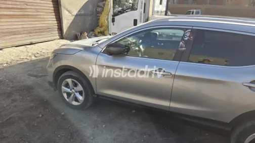 نيسان قشقاي 2019 فضي مستعملة للبيع - 3