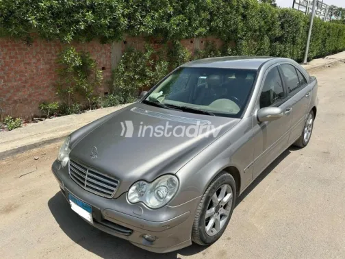 مرسيدس C 180 2006 ذهبي مستعملة للبيع - 3
