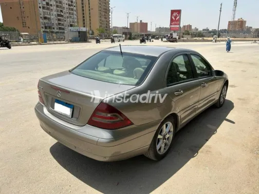 مرسيدس C 180 2006 ذهبي مستعملة للبيع - 7