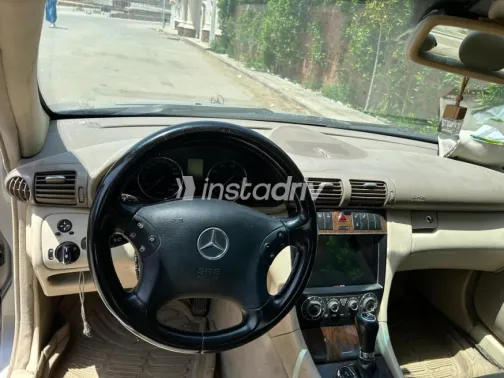 مرسيدس C 180 2006 ذهبي مستعملة للبيع - 9