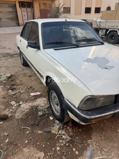 بيجو 505 1991 أبيض مستعملة للبيع - 4