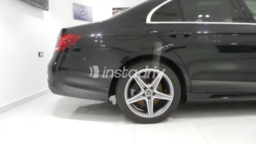 مرسيدس E 350 2018 أسود مستعملة للبيع - 4