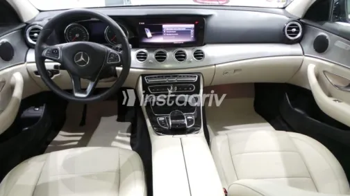 مرسيدس E 350 2018 أسود مستعملة للبيع - 8
